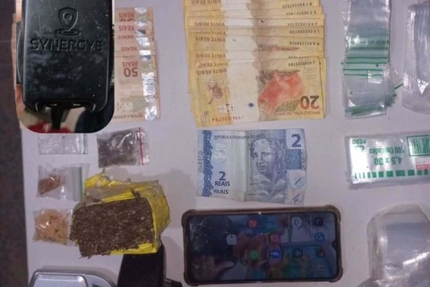 Polícia Miliar de Guamaré, PRENDE HOMEM POR TRÁFICO DE DROGAS no centro da cidade