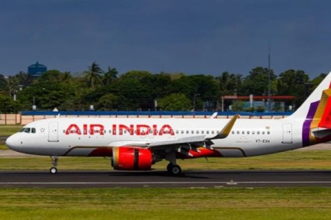 Tragédia em Ahmedabad: Avião da Air India com 242 pessoas a bordo cai logo após decolagem
